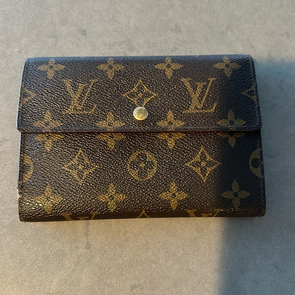 Vintage Louis Vuitton Wallet very loved